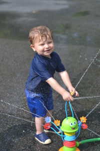 toddler.splash.7.21.15 005